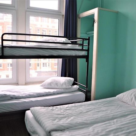 Bell House Hostel London Exterior photo